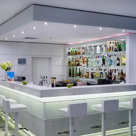 Perla Iii Hotel 3*